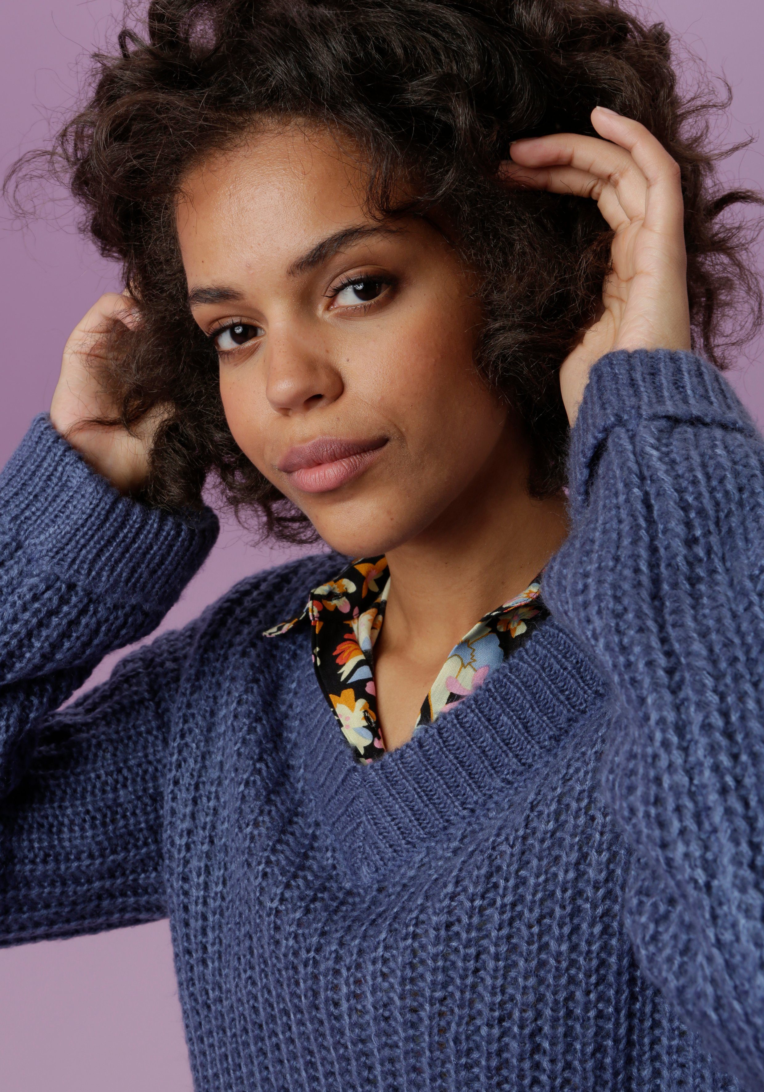 Aniston CASUAL Longpullover mit fixierten Umschlag an den langen Ärmeln