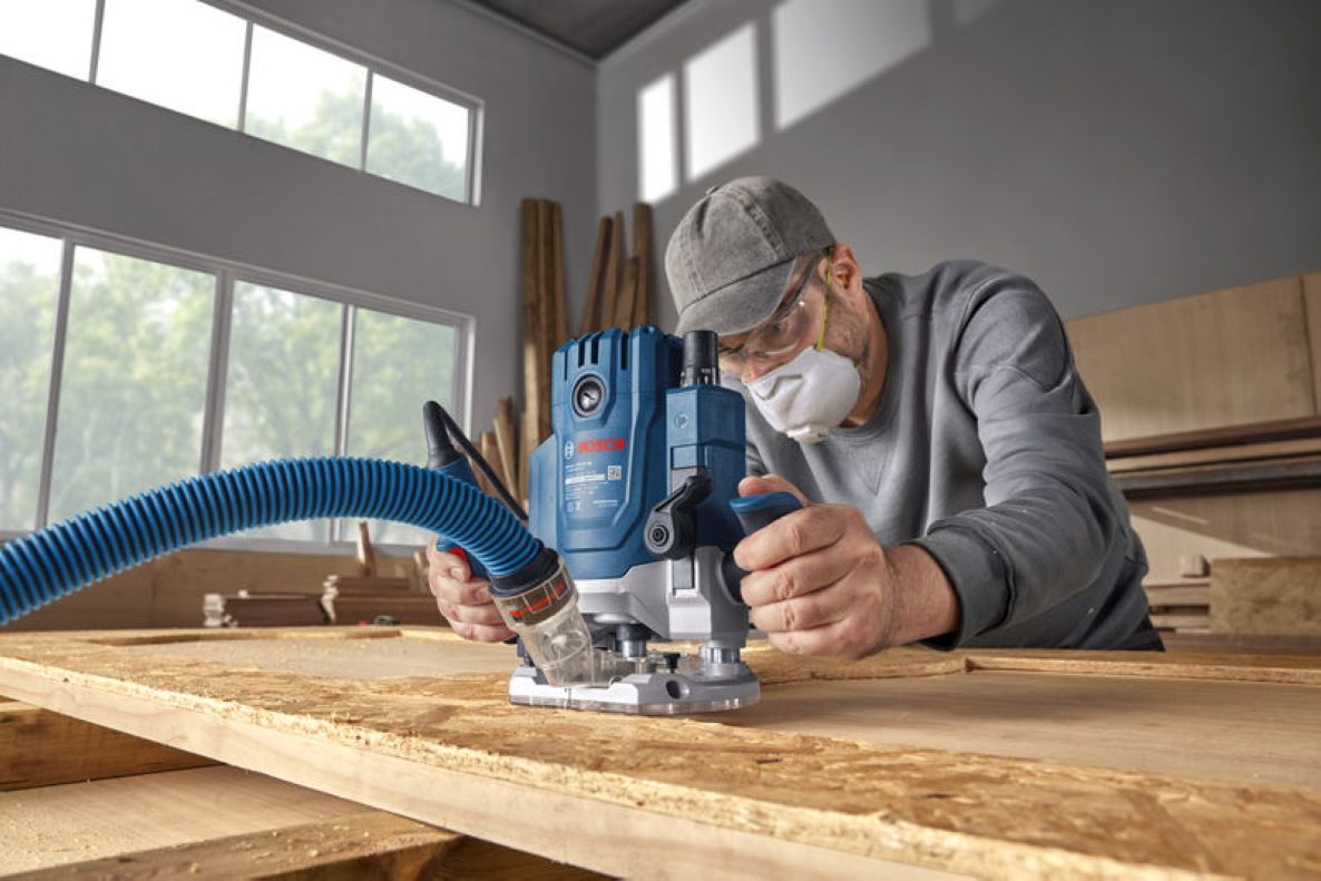 Défonceuse Bosch bleue 0601627220 GOF 20-12, coffret inclus