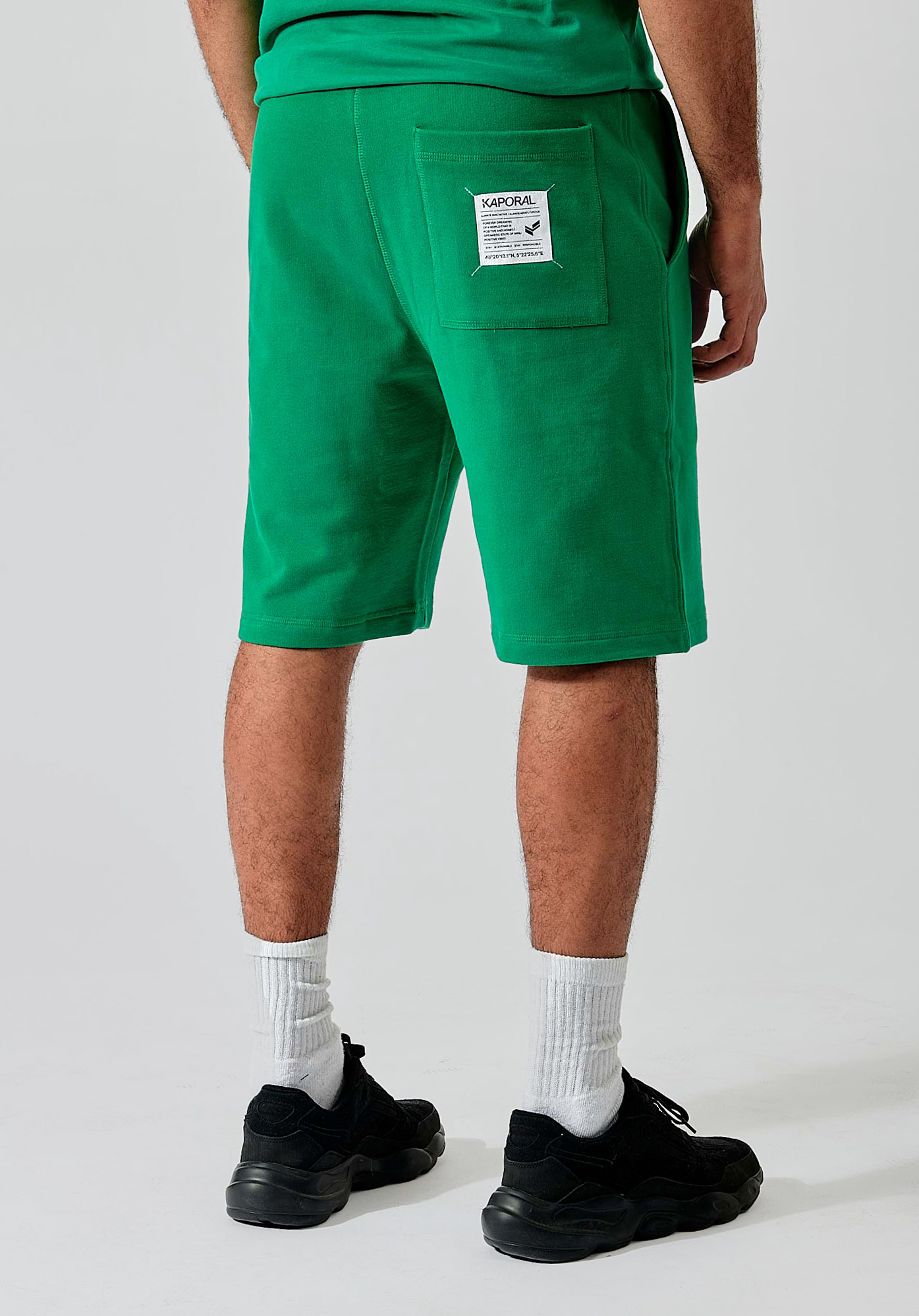 BULLY  Short jogging vert homme