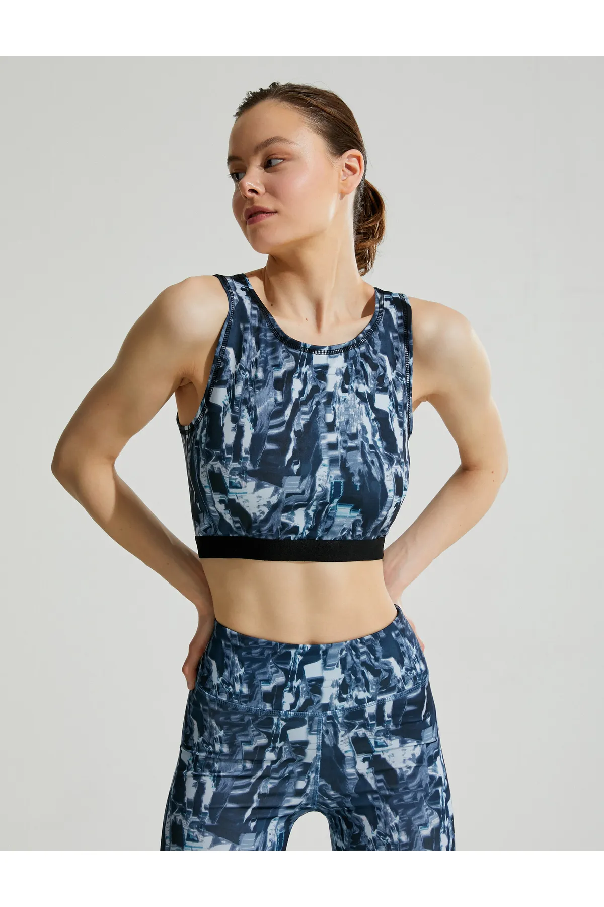 Koton  Sport-BH mit Batikmuster, ärmellos