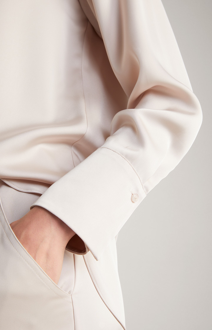 Satin-Bluse in Nude