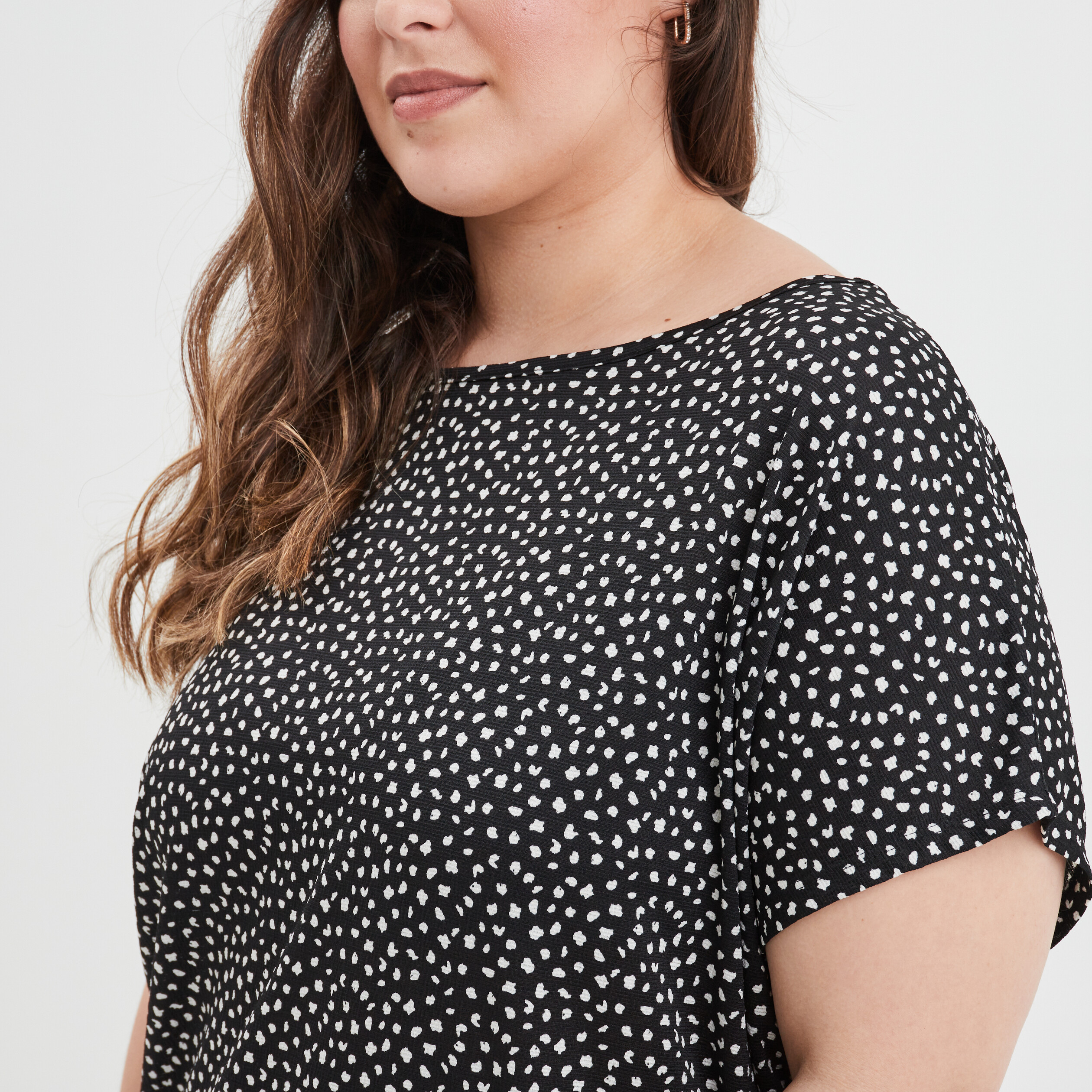 T-shirt fluide manches courtes noir femme grande taille | La Halle