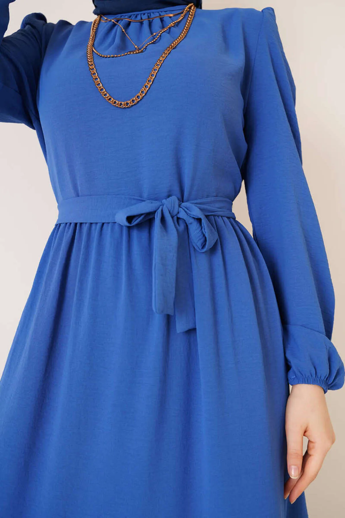 VOLT CLOTHİNG  Ayrobin-Kleid für Damen mit gerafftem Detail am Kragen