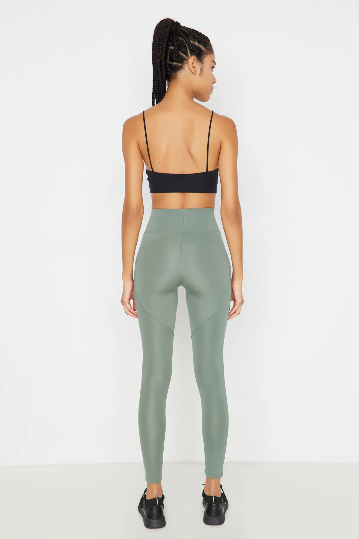 Trendyol Collection  Khakifarbene Push-up-Sportleggings in voller Länge aus Strick TWOAW21TA0030