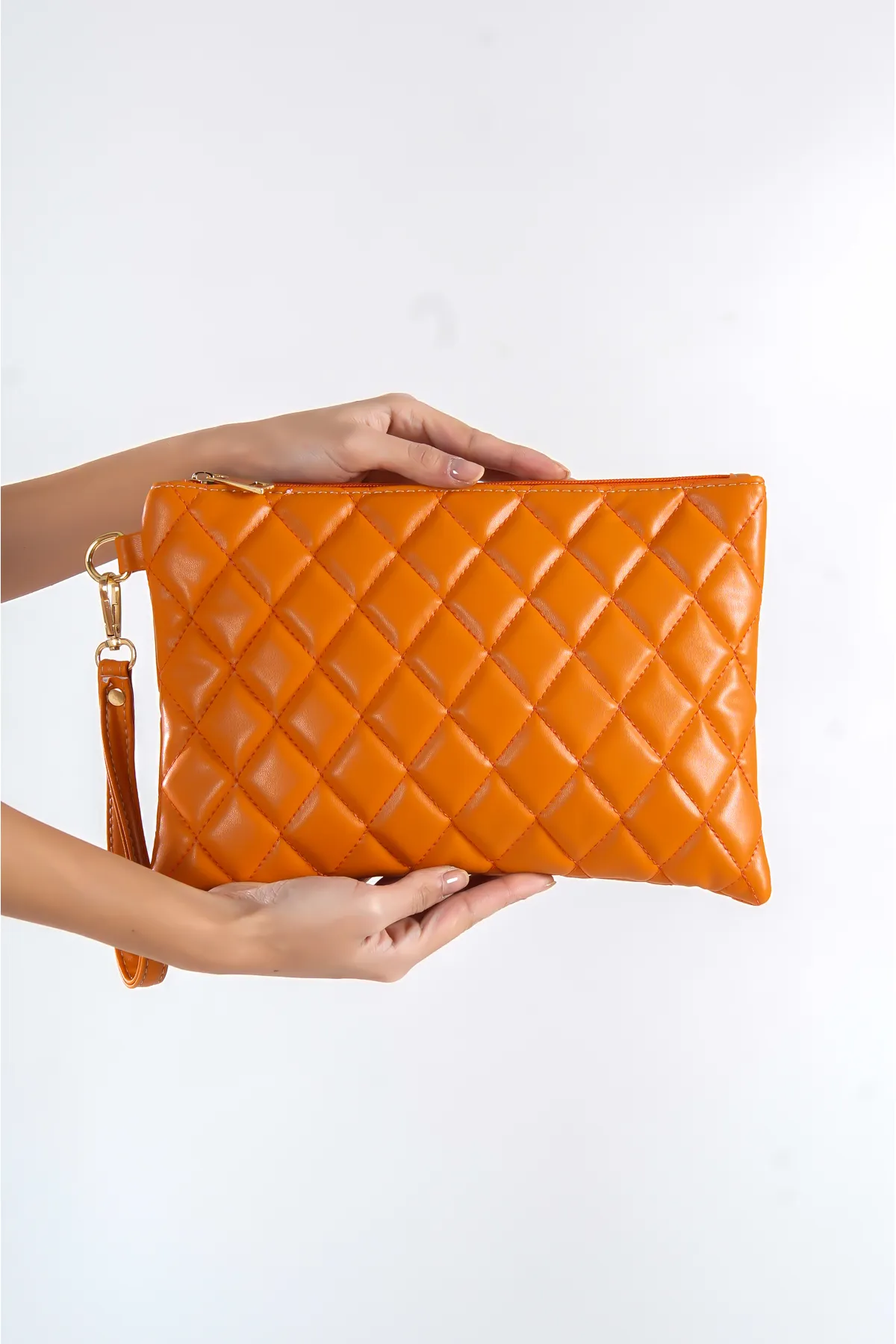 Capone Outfitters  Capone Orange Paris Quilted Orange Damentasche