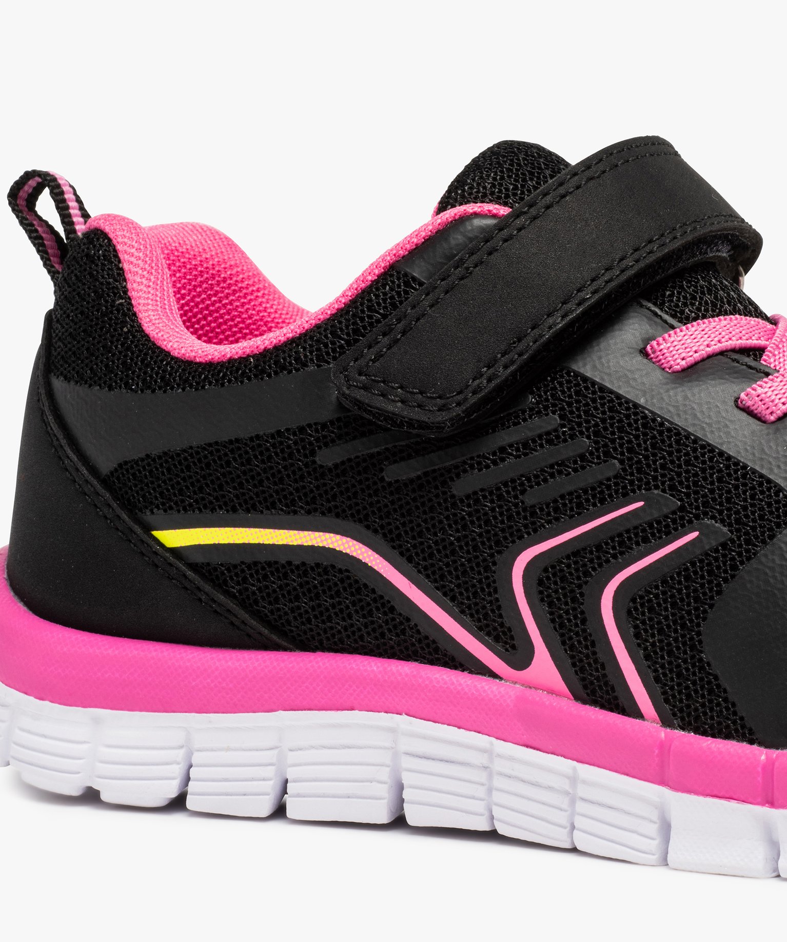 Baskets fille en mesh fermeture lacets élastiques et scratch noir | GEMO