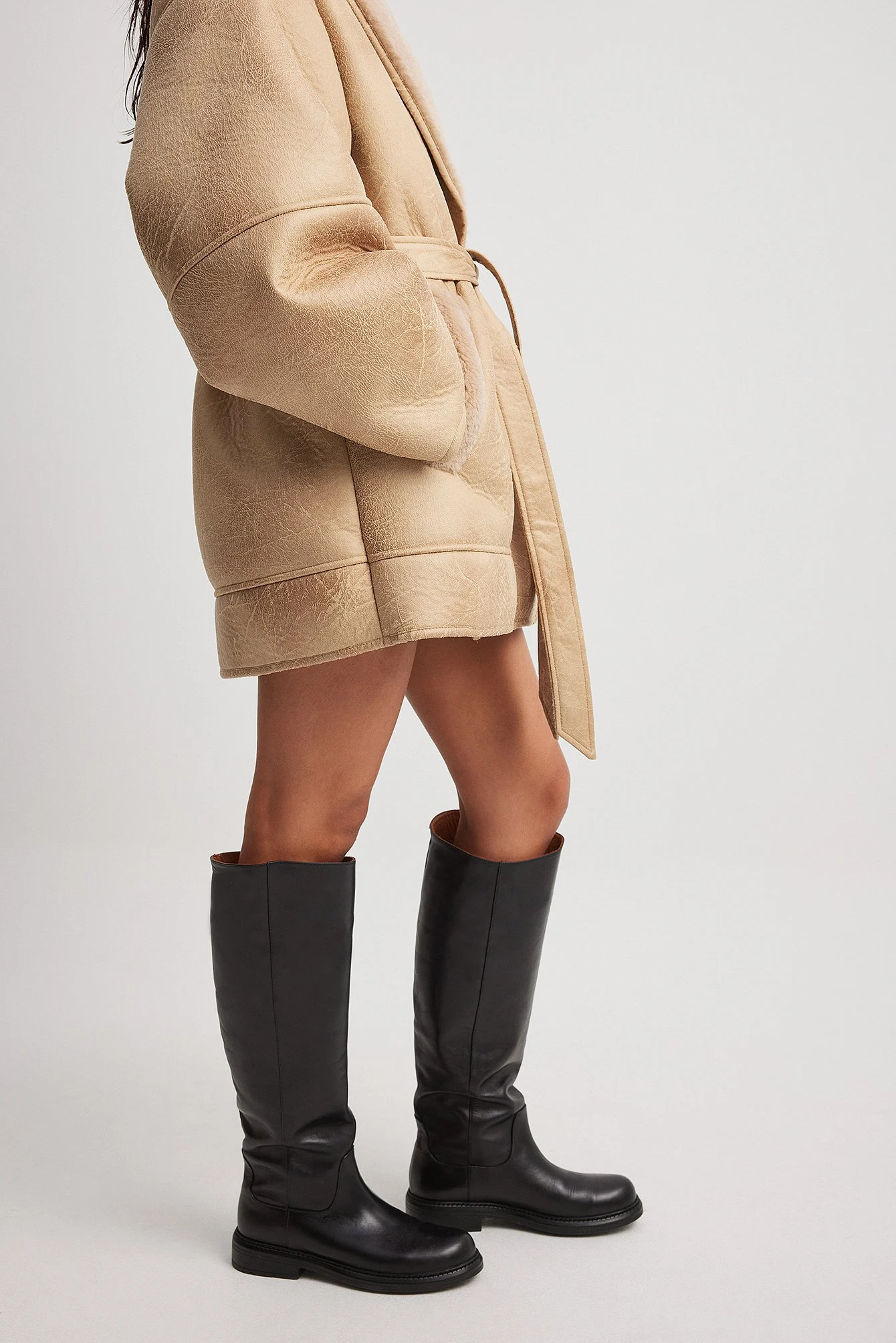 Lederstiefel mit breitem Schaft