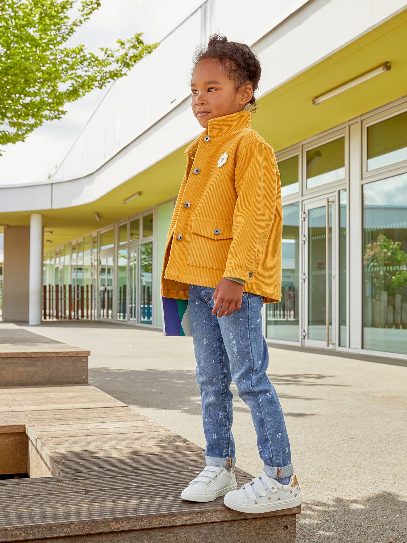 Veste style worker en velours fille badge fleur irisé jaune d'or