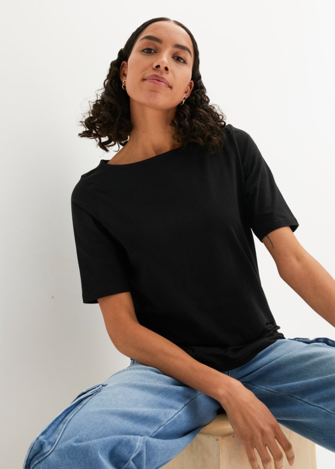 U-Boot-Ausschnitt-Shirt