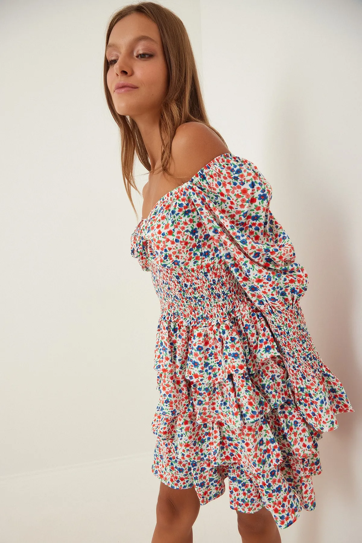 Happiness İstanbul  Rot-weißes geblümtes Katkat-Rüschen-Mini-Sommerkleid für Damen FN02947