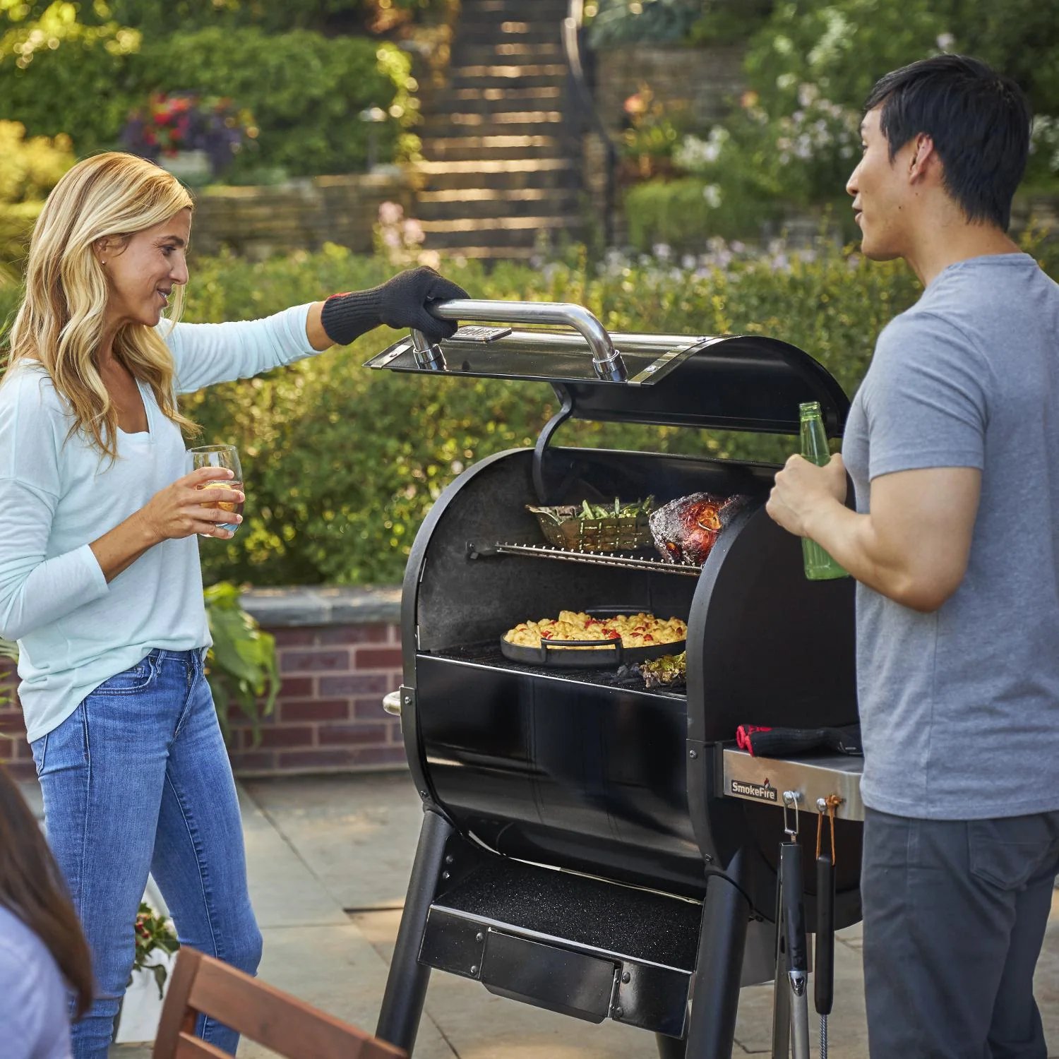 Weber SmokeFire EX4 Gen 2 24-Inch Wi-Fi Enabled Wood Fired Pellet Grill - 22510201