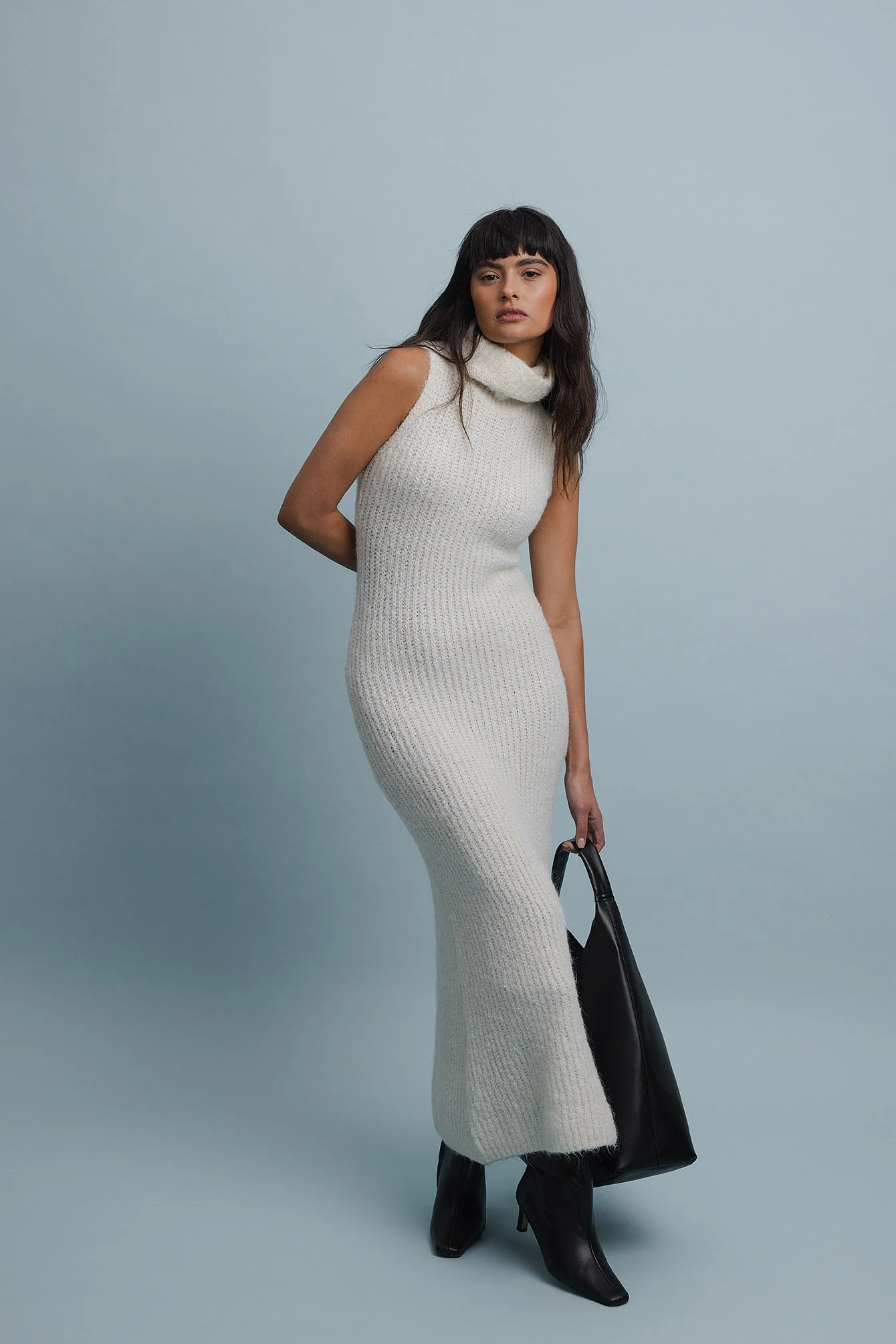 Maxi-Strickkleid mit Rollkragen