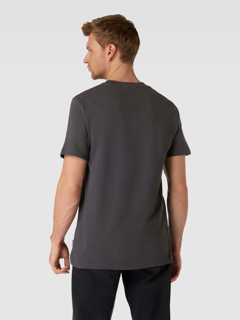T-Shirt mit Label-Detail Modell 'MAARKOS' in graphit