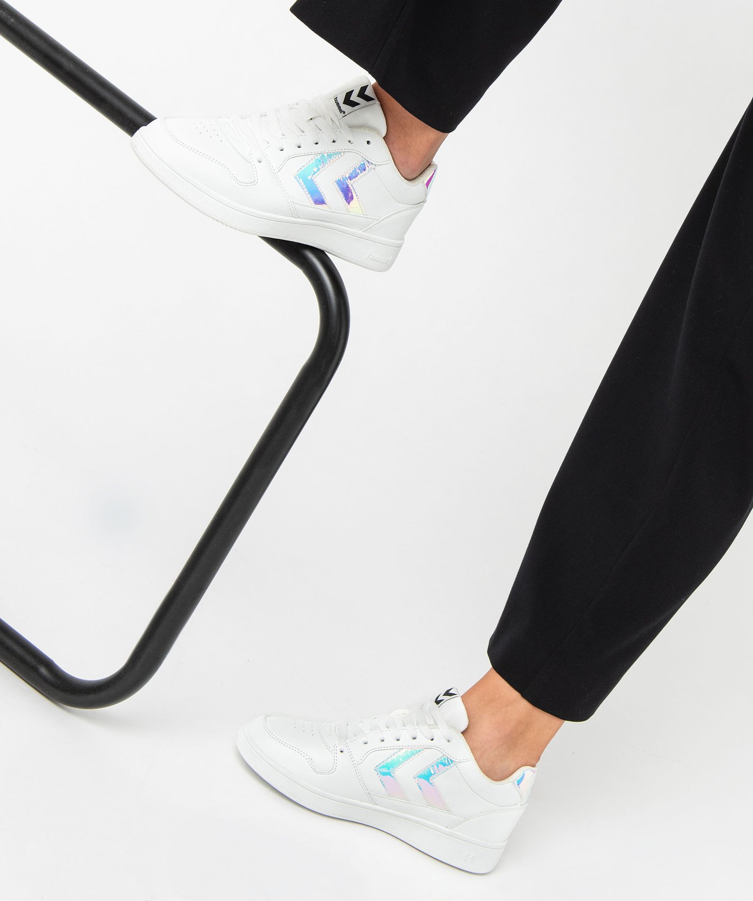 Baskets femme à lacets et à bande contrastante - Hummel blanc | GEMO
