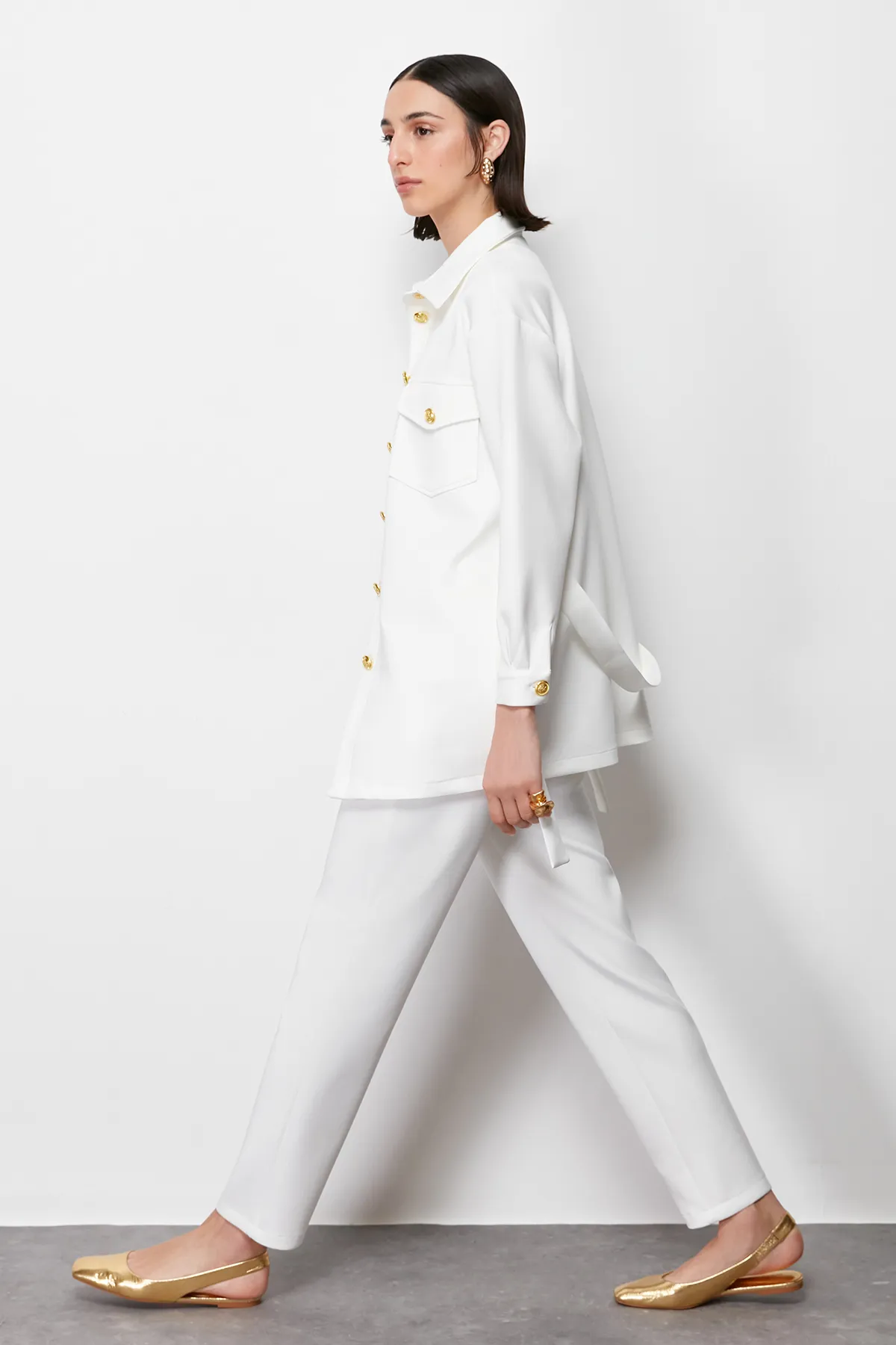 Trendyol Modest  Ecru Scuba Gold Button Detailliertes schlichtes Strick-Ober- und Unterteil-Set TCTSS24US00017