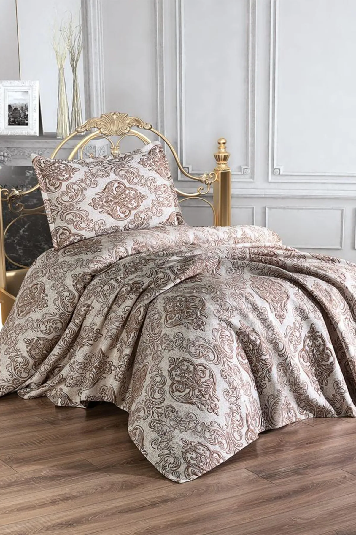 Çeyiz Diyarı  Einzel-Jacquard-Tagesdecke Sude in Braun