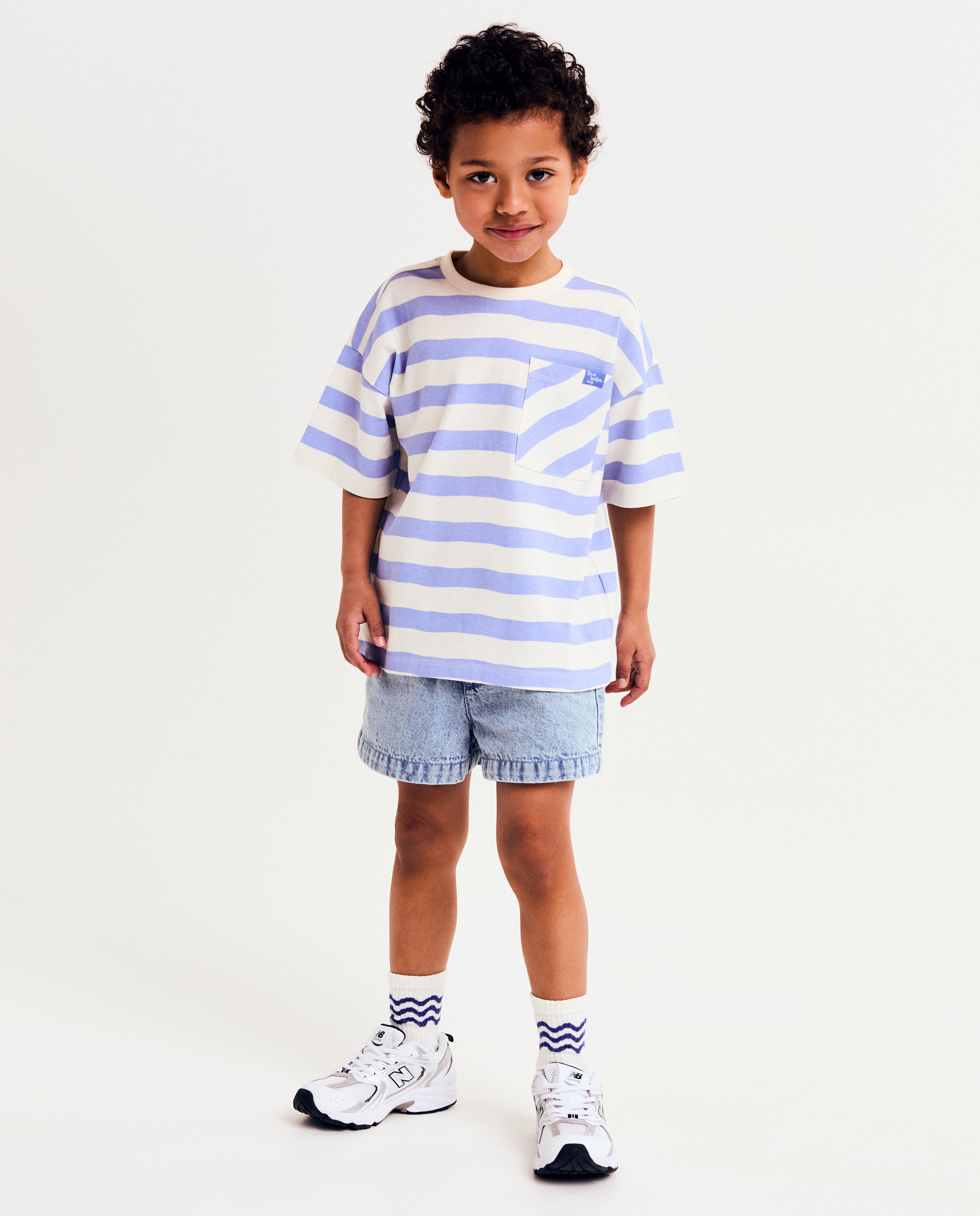 Pantaloni scurți din denim Elisabeth Lucie Baeten, albastru deschis, unisex