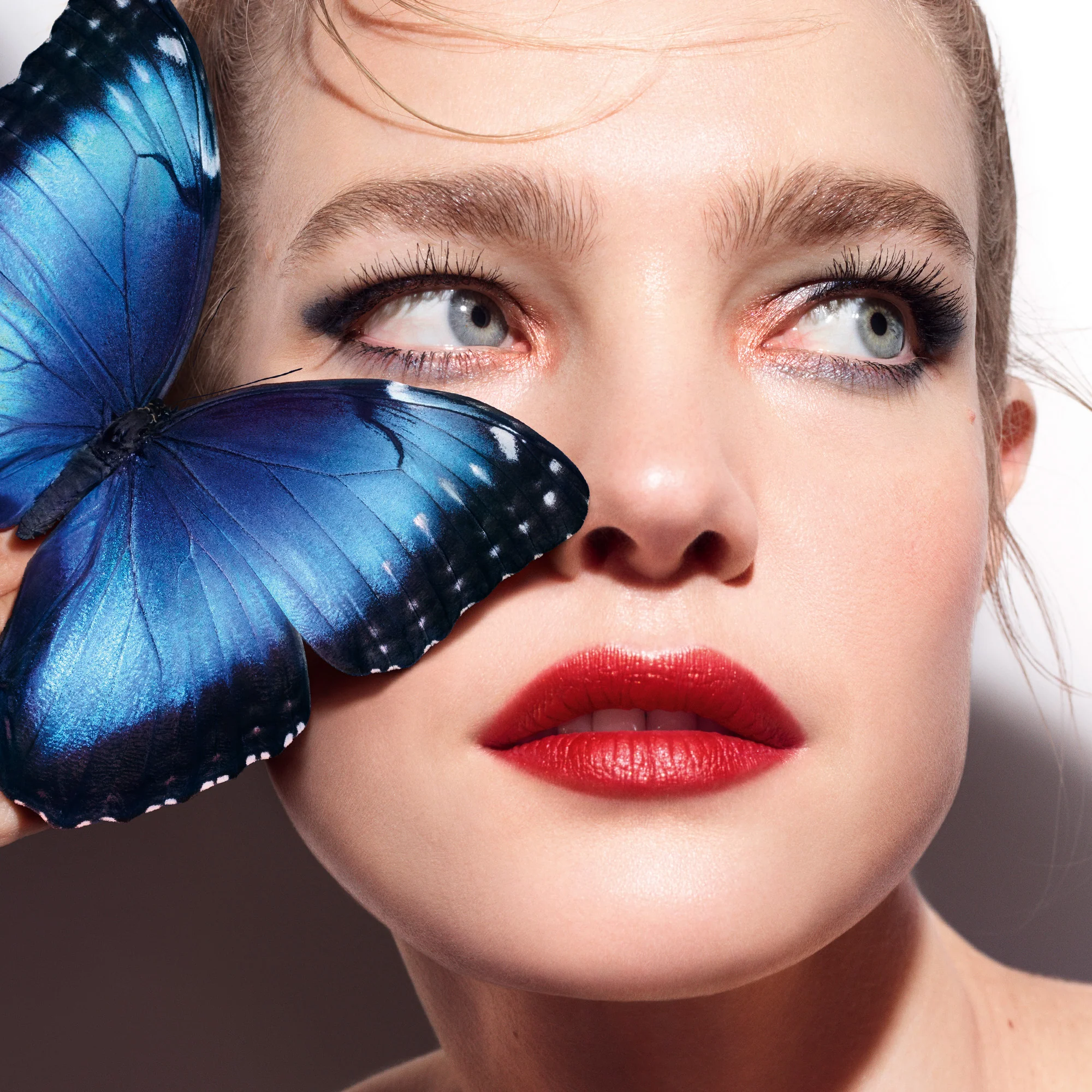 Eyes Noir G Mascara Courbe Volume Intense 24H - Mascara