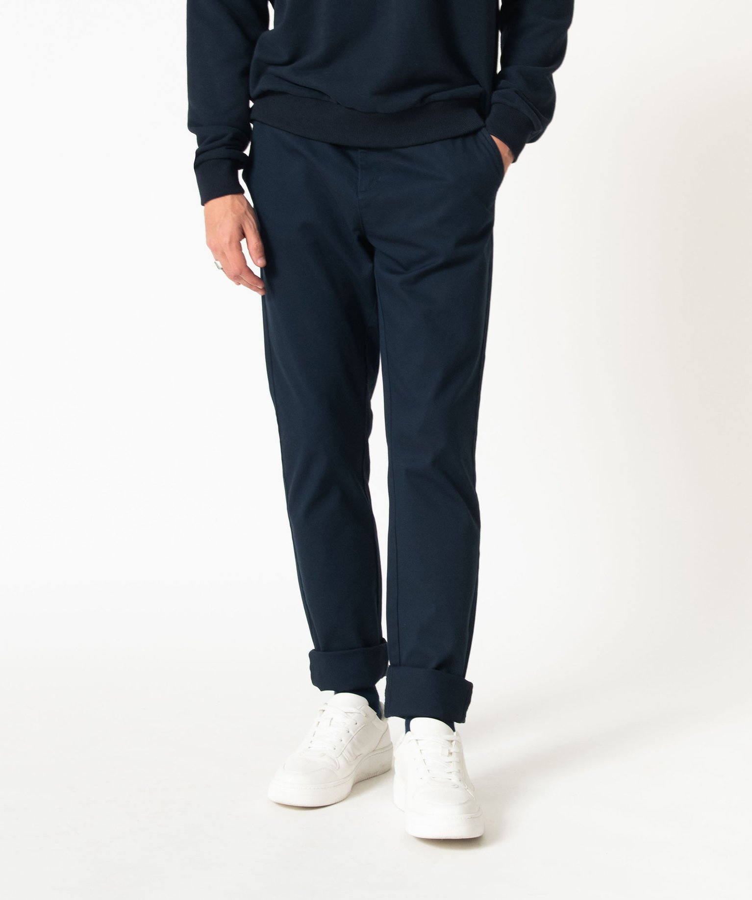 Pantalon en coton homme avec ceinture tressée bleu fonce | GEMO