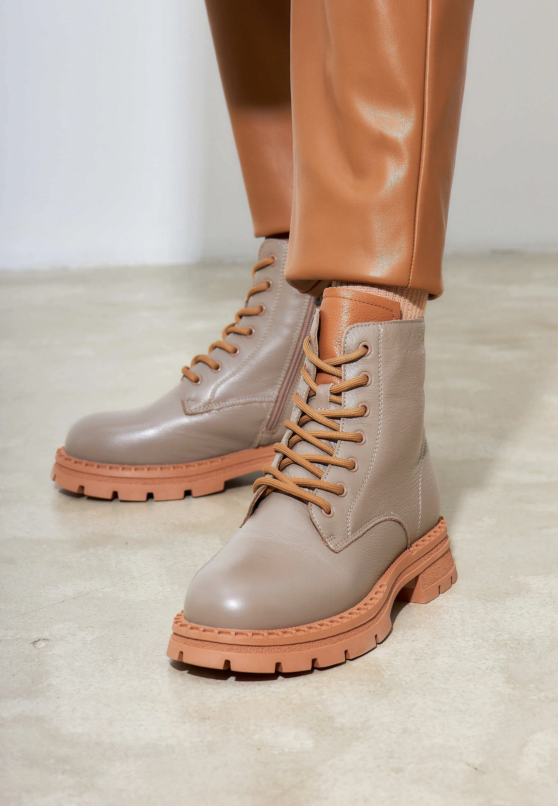 Botines de plataforma Cesare Gaspari