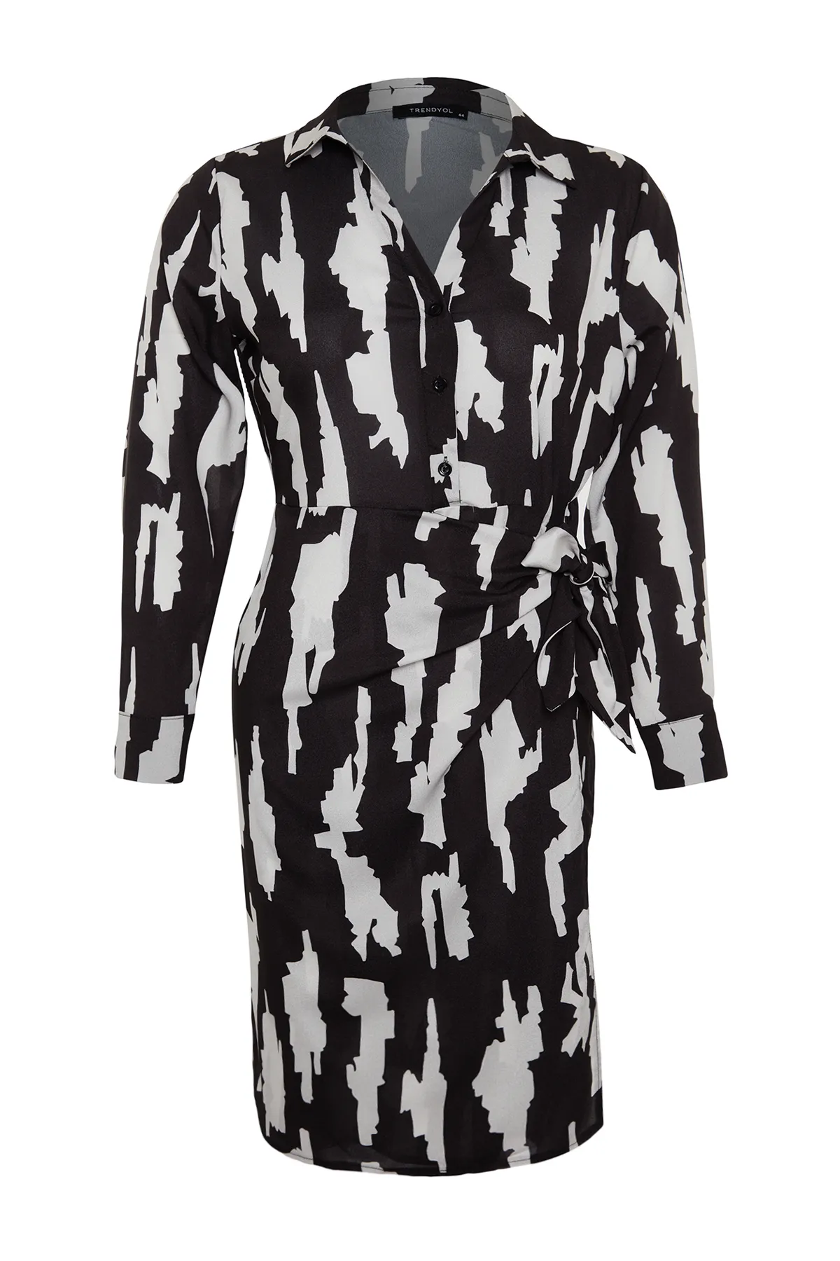 Trendyol Curve  Schwarz-weißes Midi-Webkleid mit Wickelbindung und Details TBBAW24AH00047
