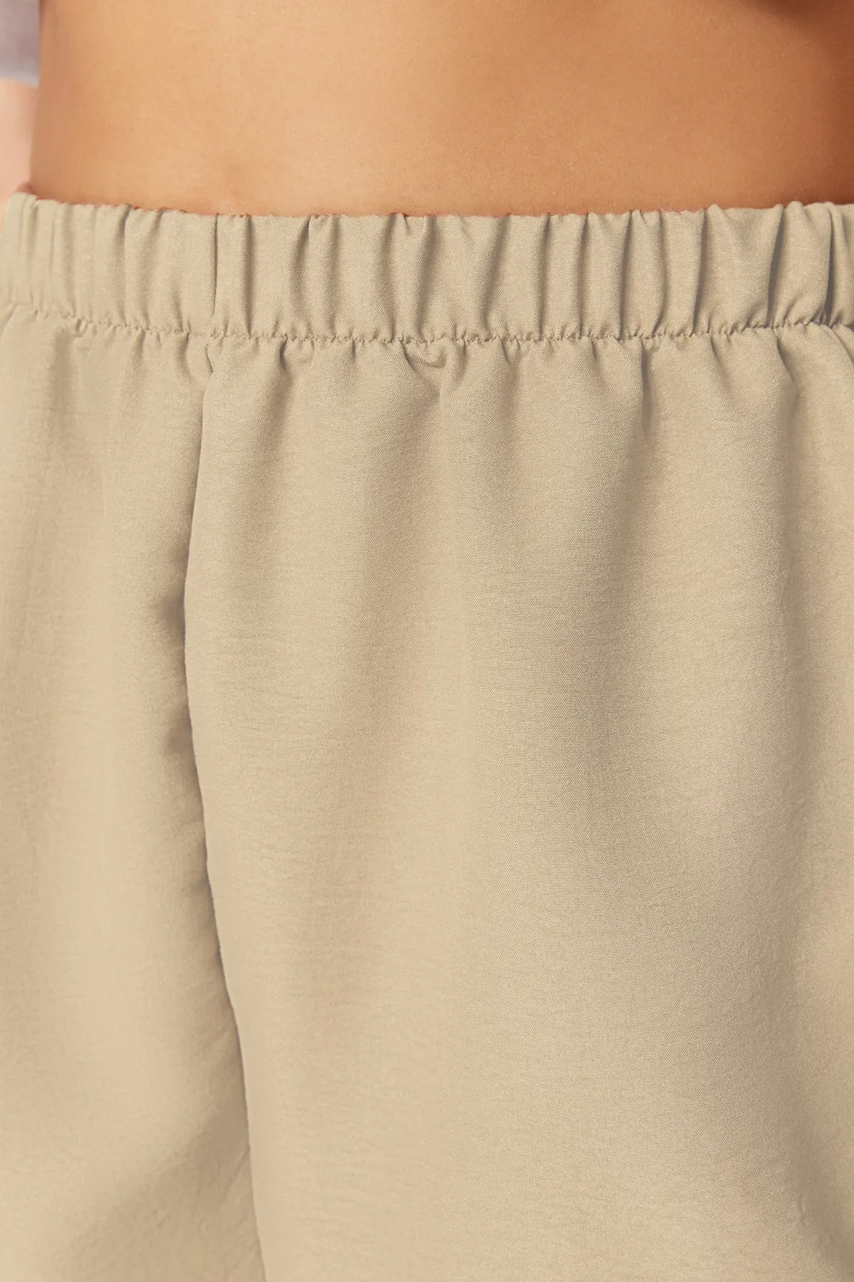 Trendyol Collection  Puder- Mehrfarbige Shorts aus Viskosegewebe im 2er-Pack THMSS23SR00020