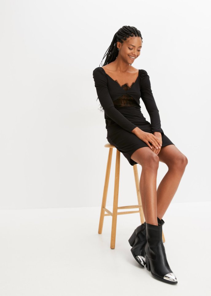 Kurzes Kleid mit Spitze