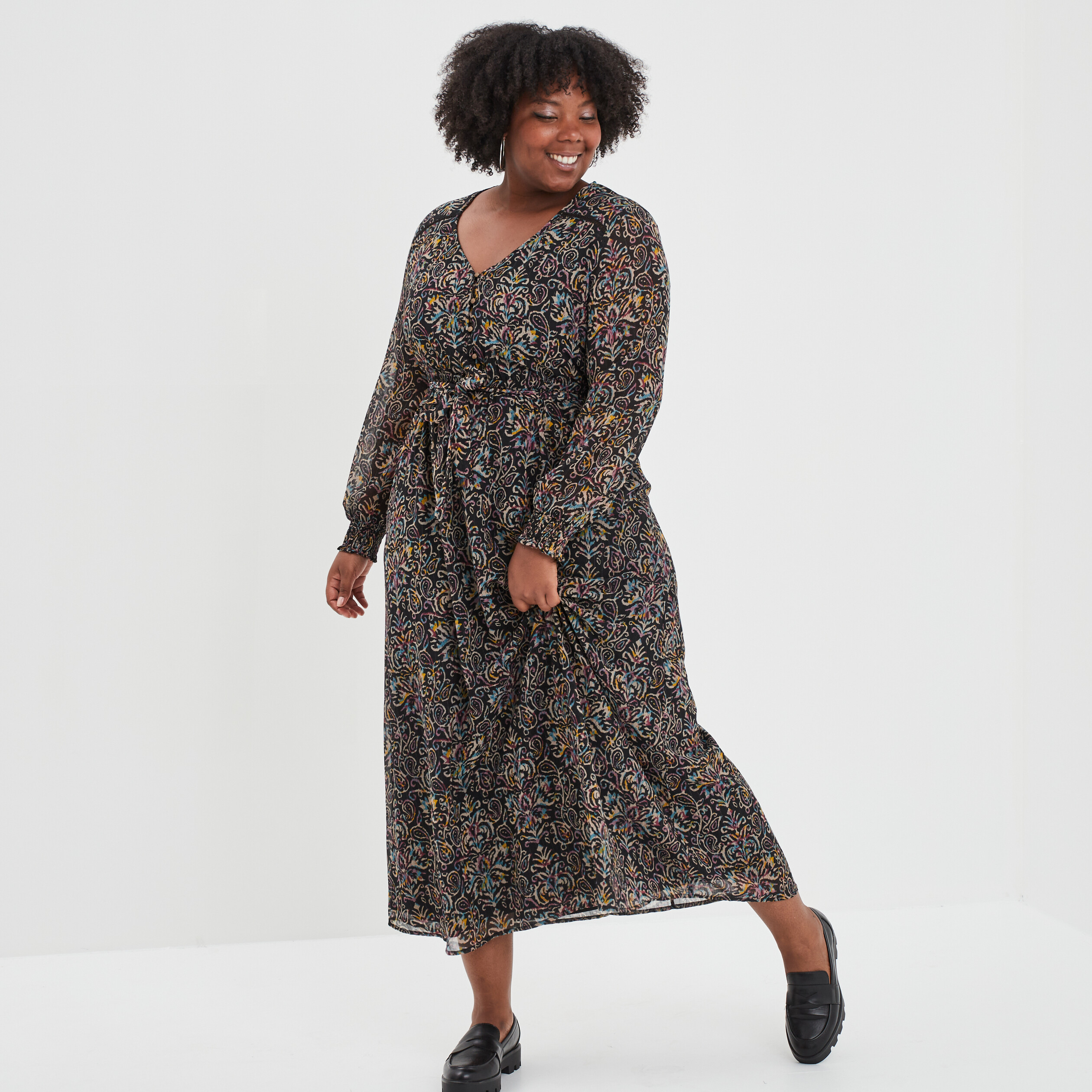Robe longue ceinturée fils métallisés noir femme grande taille | La Halle