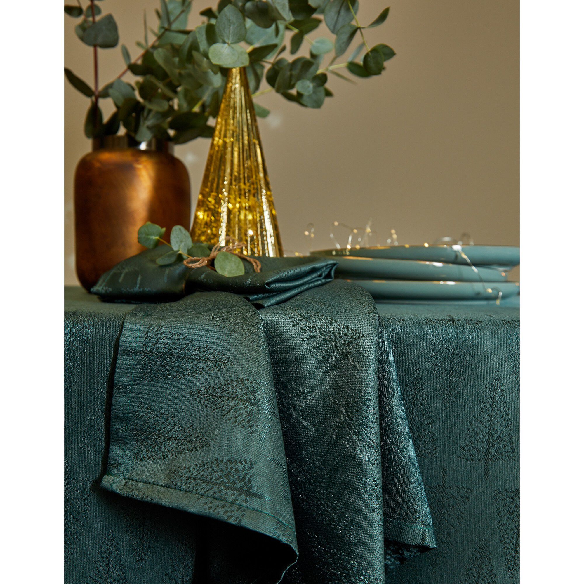 Nappe damassée motifs sapins
