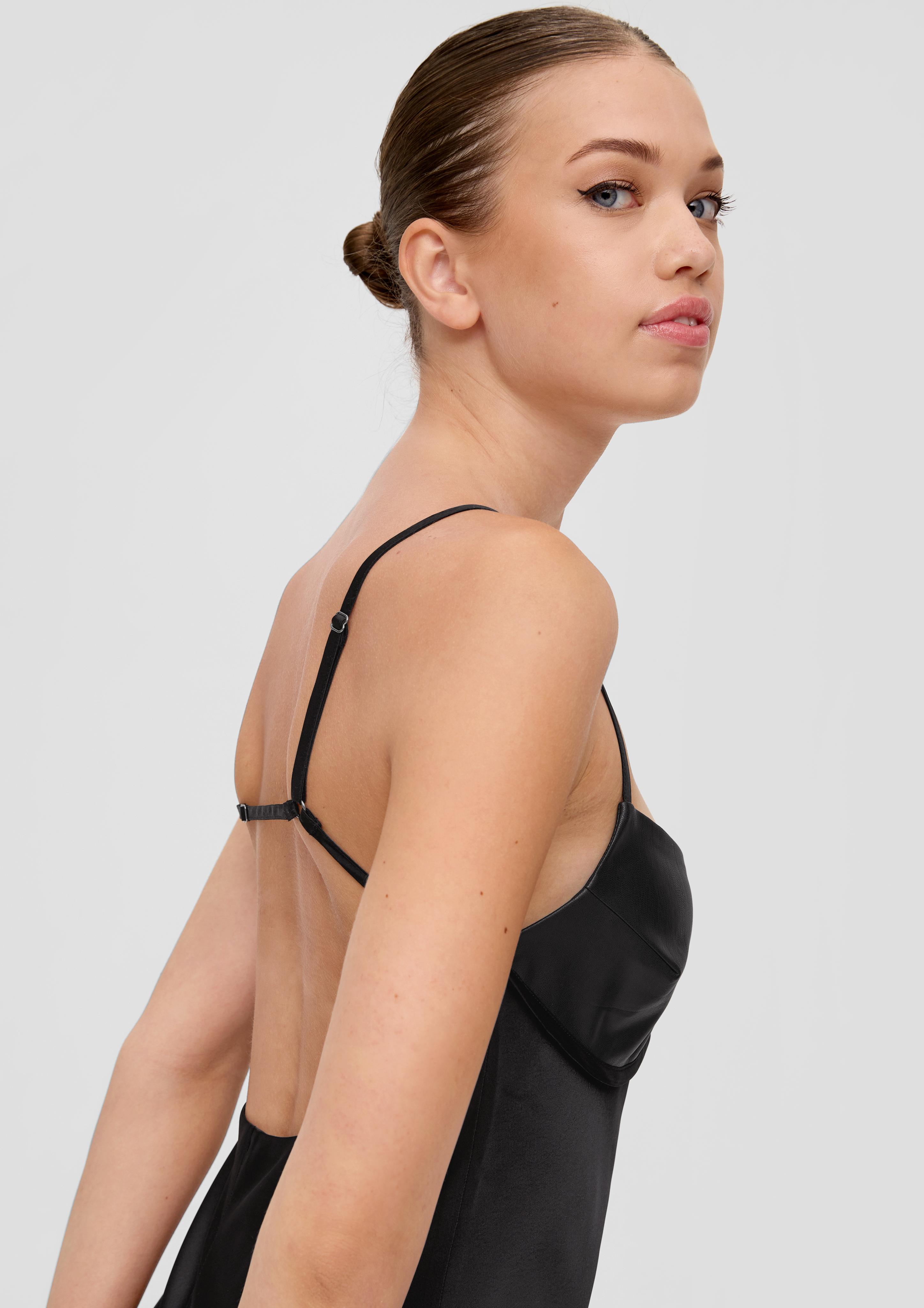 Satinkleid mit Kunstlederdetail | QS x ELIF  2135069-9999