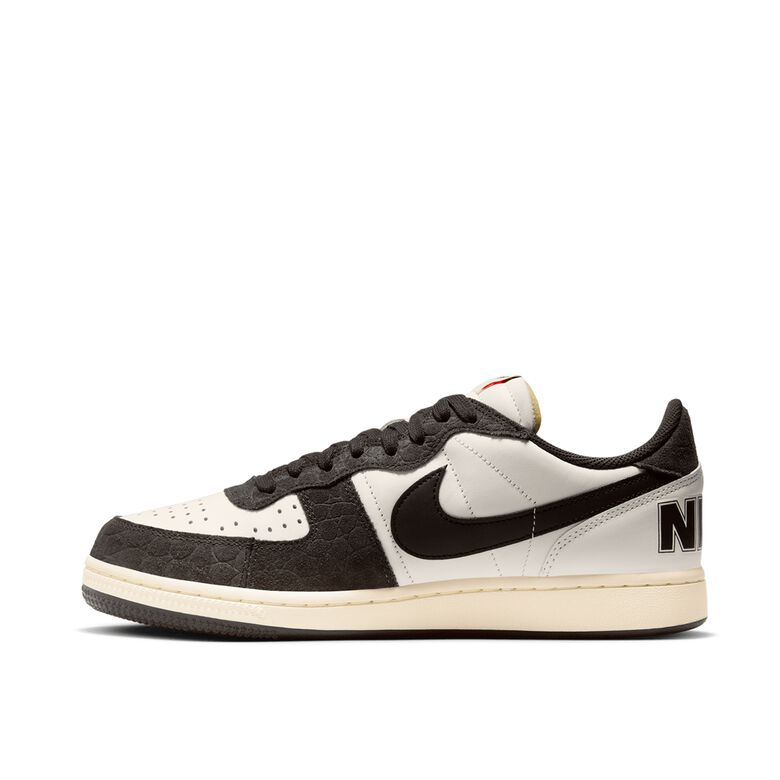 NIKE Wmns Terminator Low 
