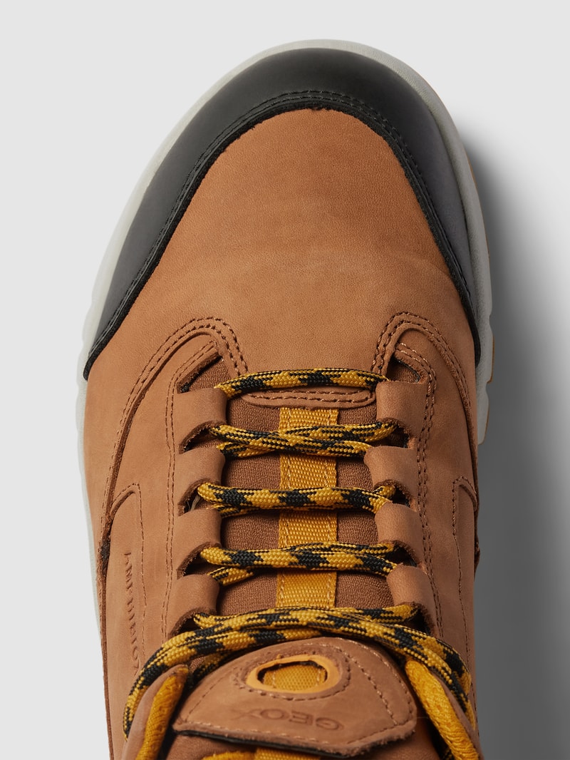 Sneaker mit Label-Prägung Modell 'AERANTER' in camel