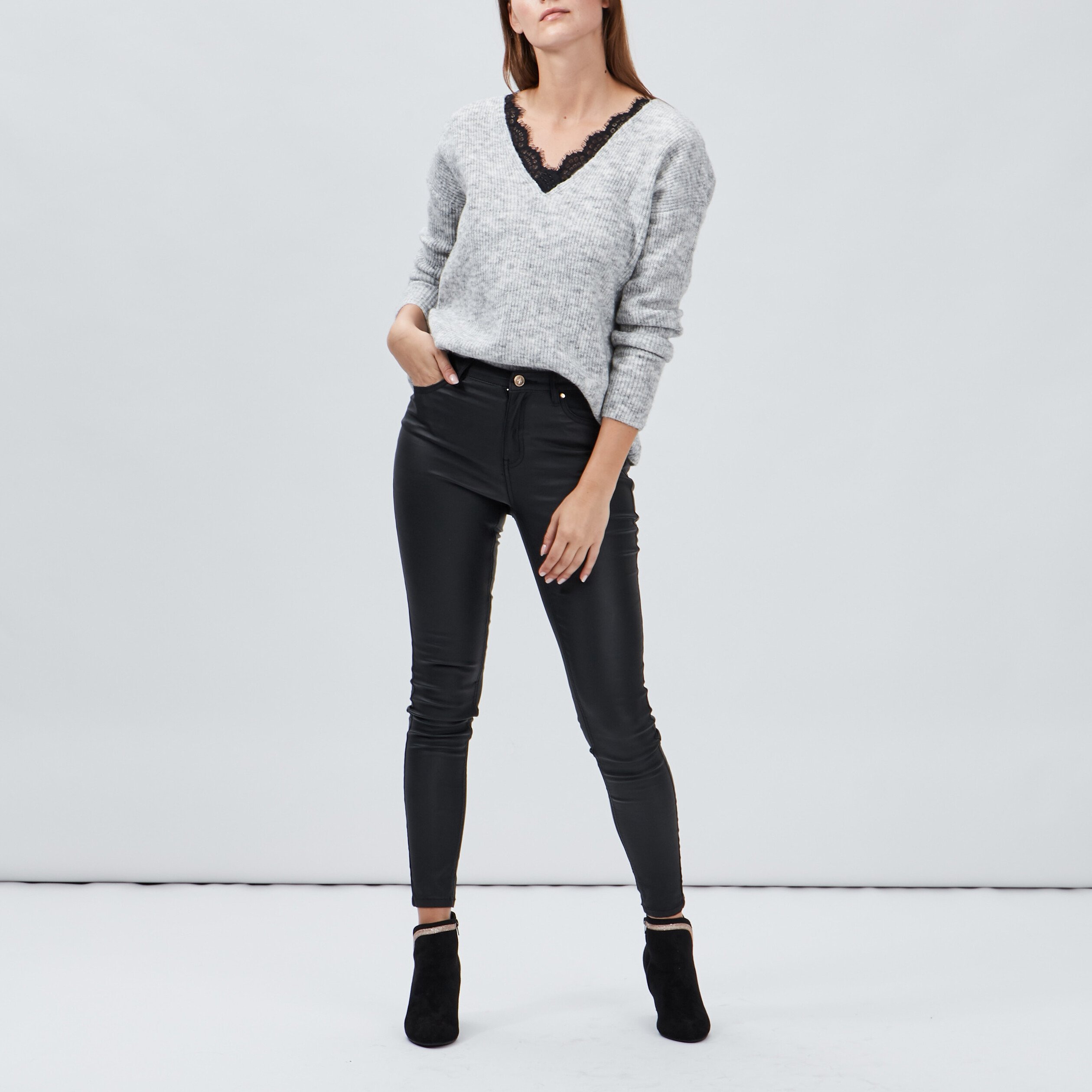 Pull avec détails dentelle gris femme | La Halle
