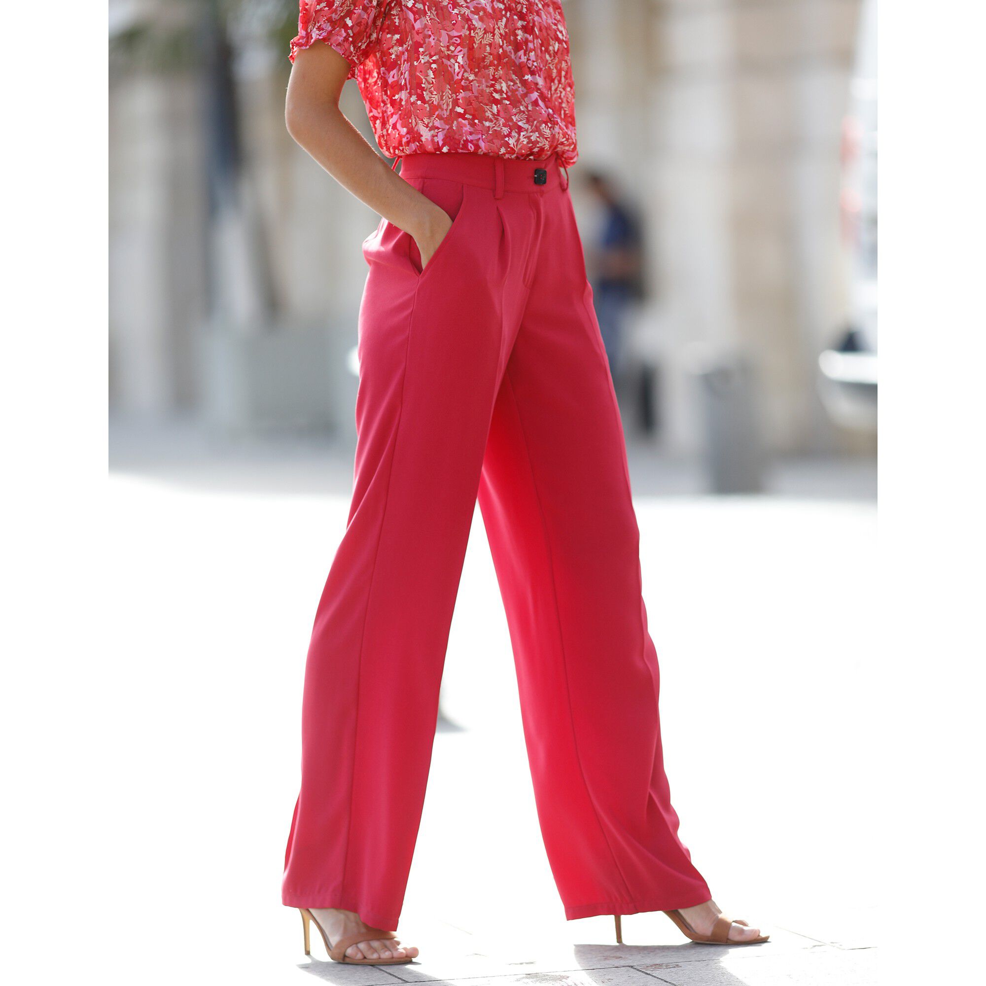 Pantalon droit large, crêpe