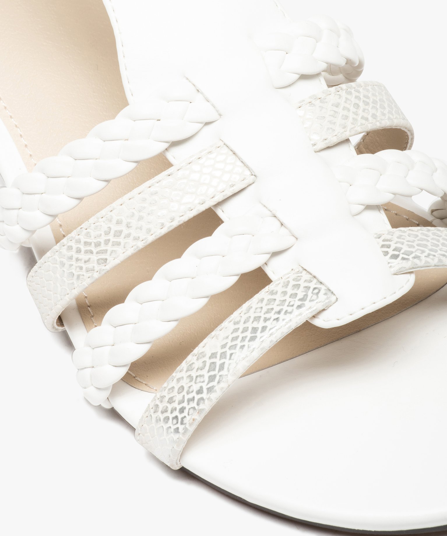 Sandales femme avec brides tressées autour de la cheville blanc | GEMO