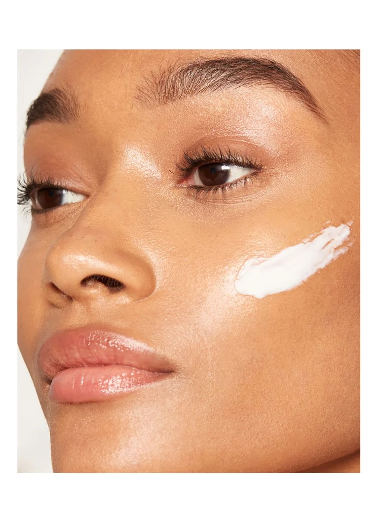 Charlotte Tilbury Charlotte's Magic Cream SPF 15 -täyttöpakkaus - kosteuttava päivävoide