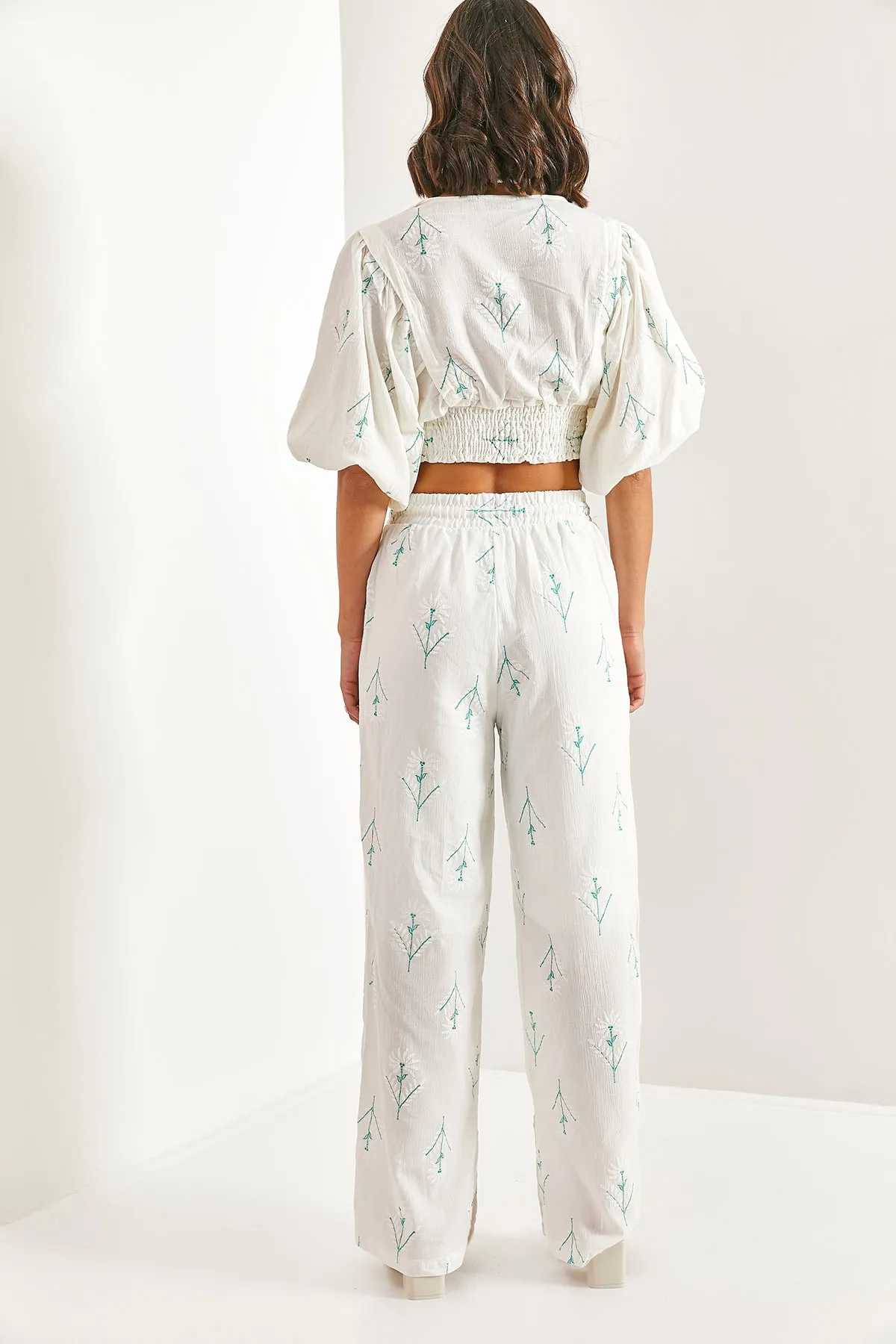 Bianco Lucci  Damen-Set mit bauchfreier Bluse und Hose zum Binden