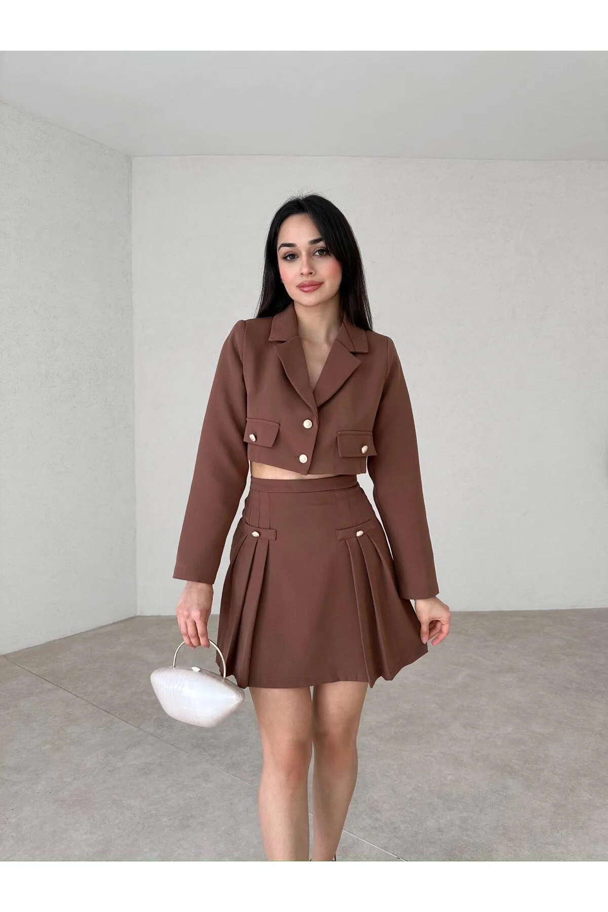 SONREİR  CROP-JACKE, GOLD-KNOPF, HALBBATTERIE-DETAIL-ROCK-SET