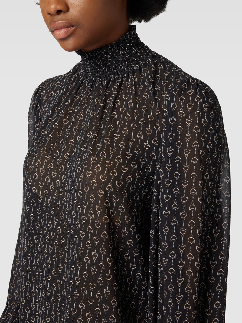 Bluse mit Stehkragen und Smok-Details in schwarz