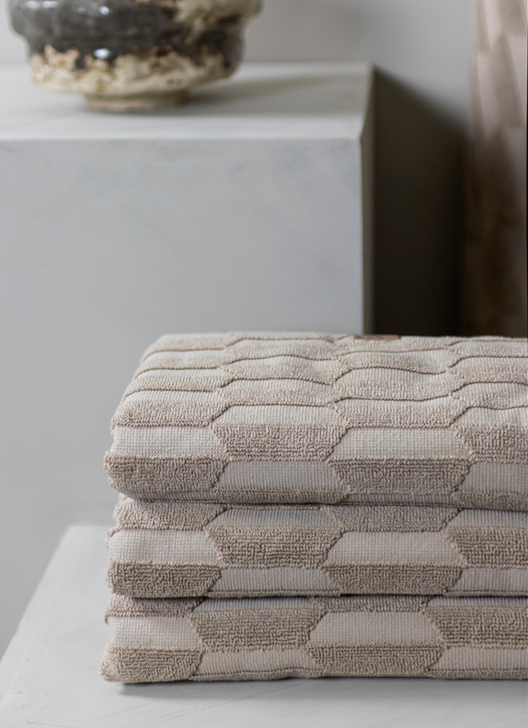 Serviette de bain Mette Ditmer Geo - 550 g/m² - 95 x 50 cm