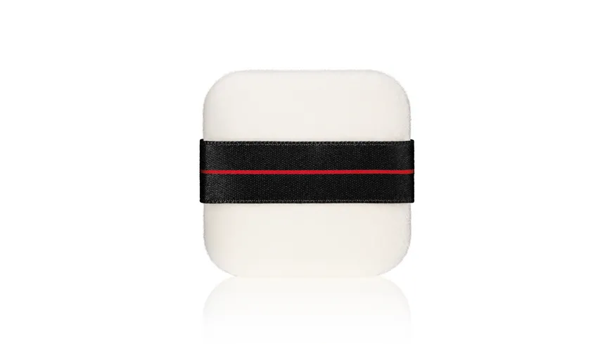 SHISEIDO SYNCHRO SKIN Invisible Silk Pressed Powder 10 g 1 - Translucent Matte