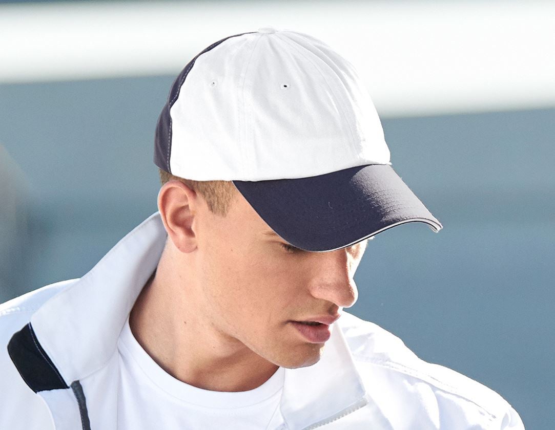 e.s. Cap color