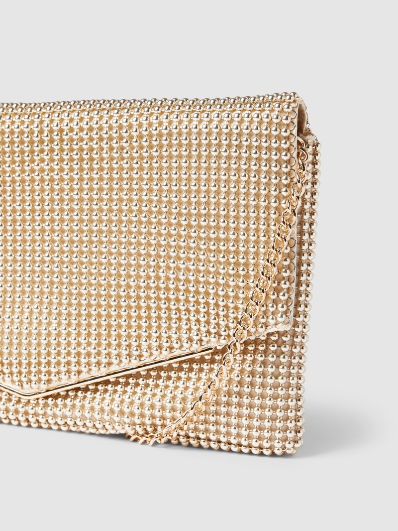 Kuvert-Clutch mit Allover-Zierbesatz in gold