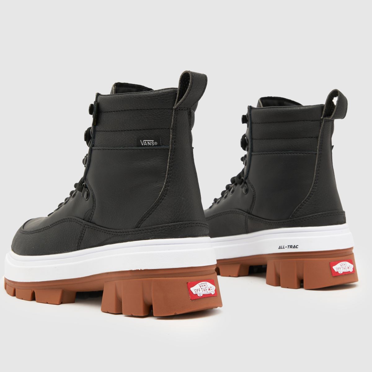 Vans Colfax Altitude MTE-2 cipők fekete-fehér színben