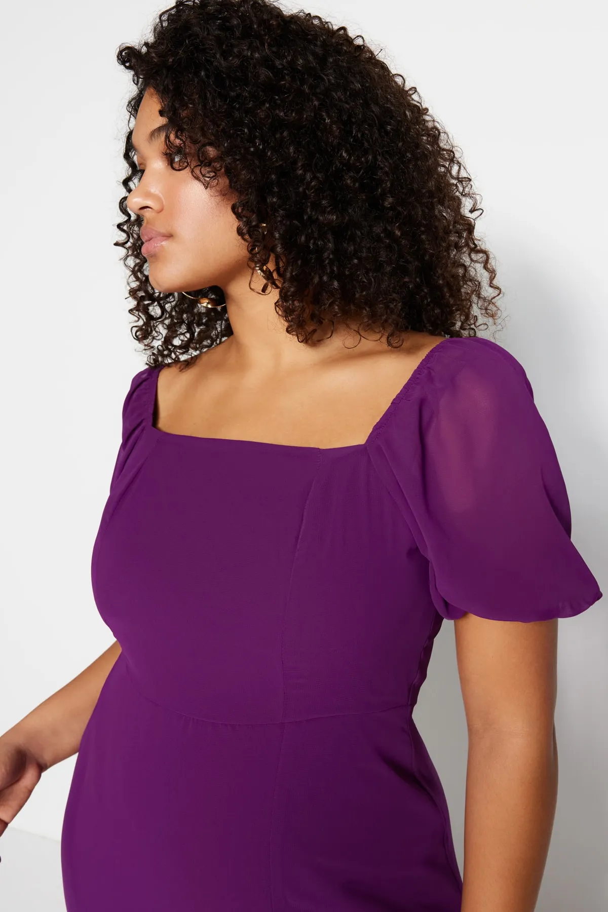 Trendyol Curve  Lila, schlichtes A-Linien-Midikleid aus Webstoff in Übergröße