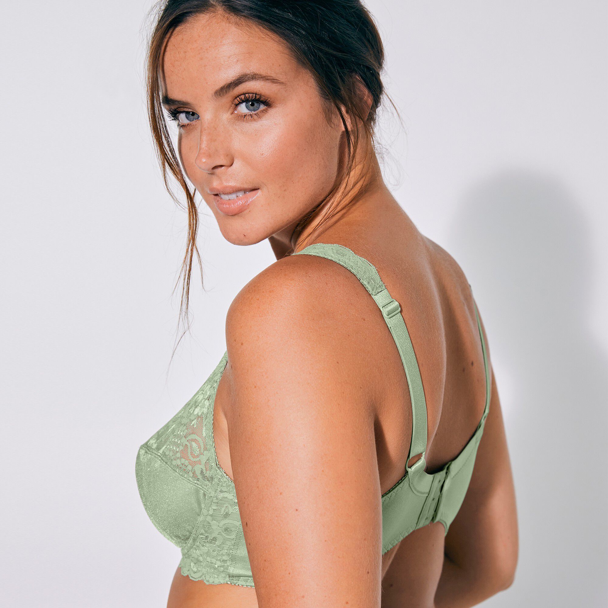 Soutien-gorge dentelle avec armatures Avila