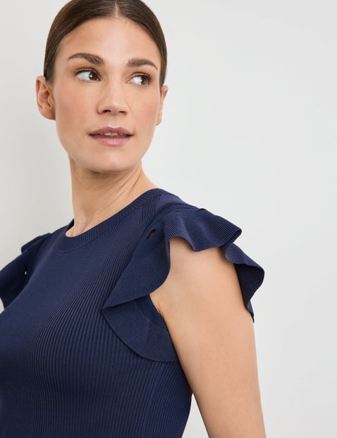 Stricktop mit Rüschenärmeln