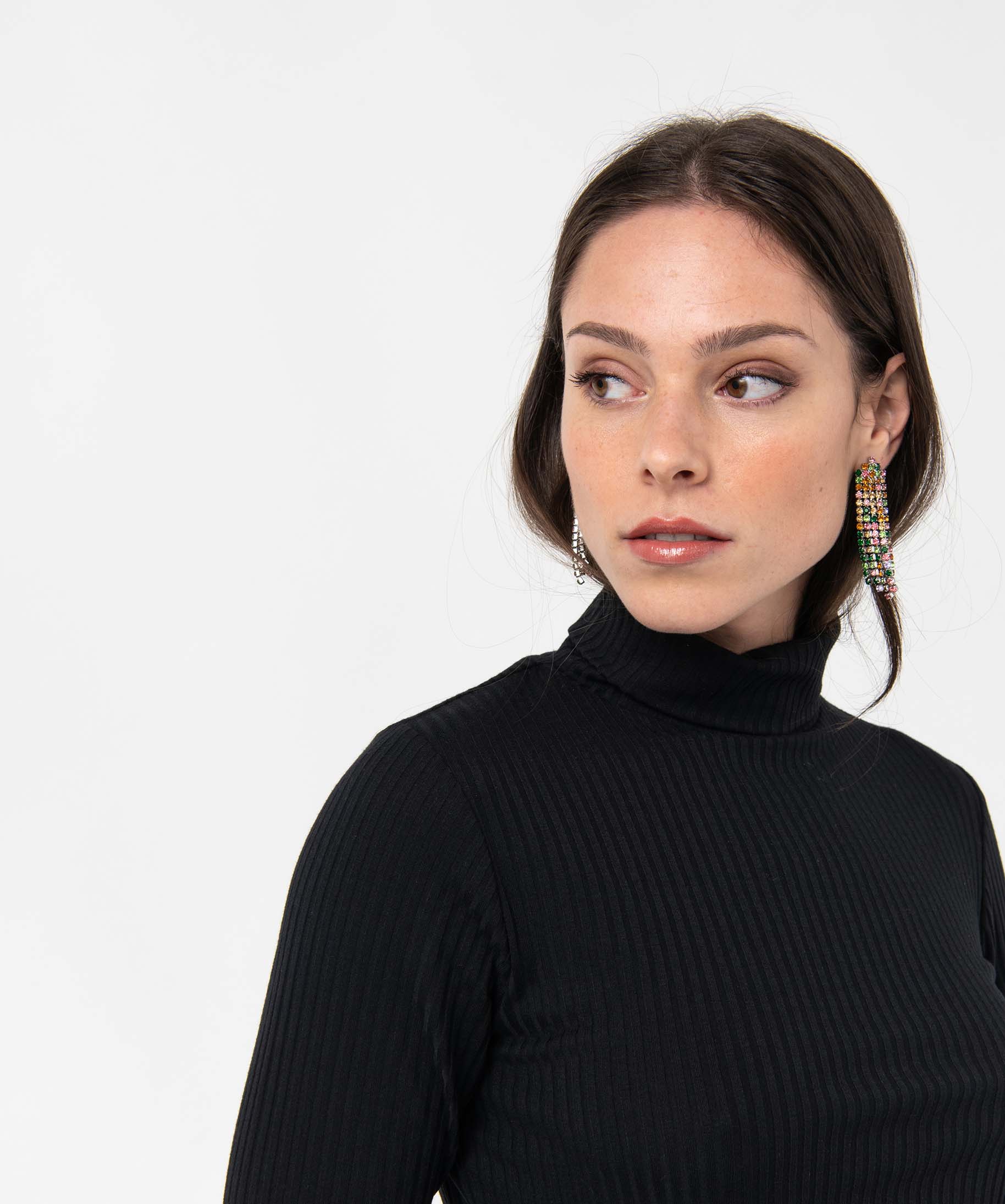 Tee-shirt femme en maille ctelée avec col roulé noir | GEMO
