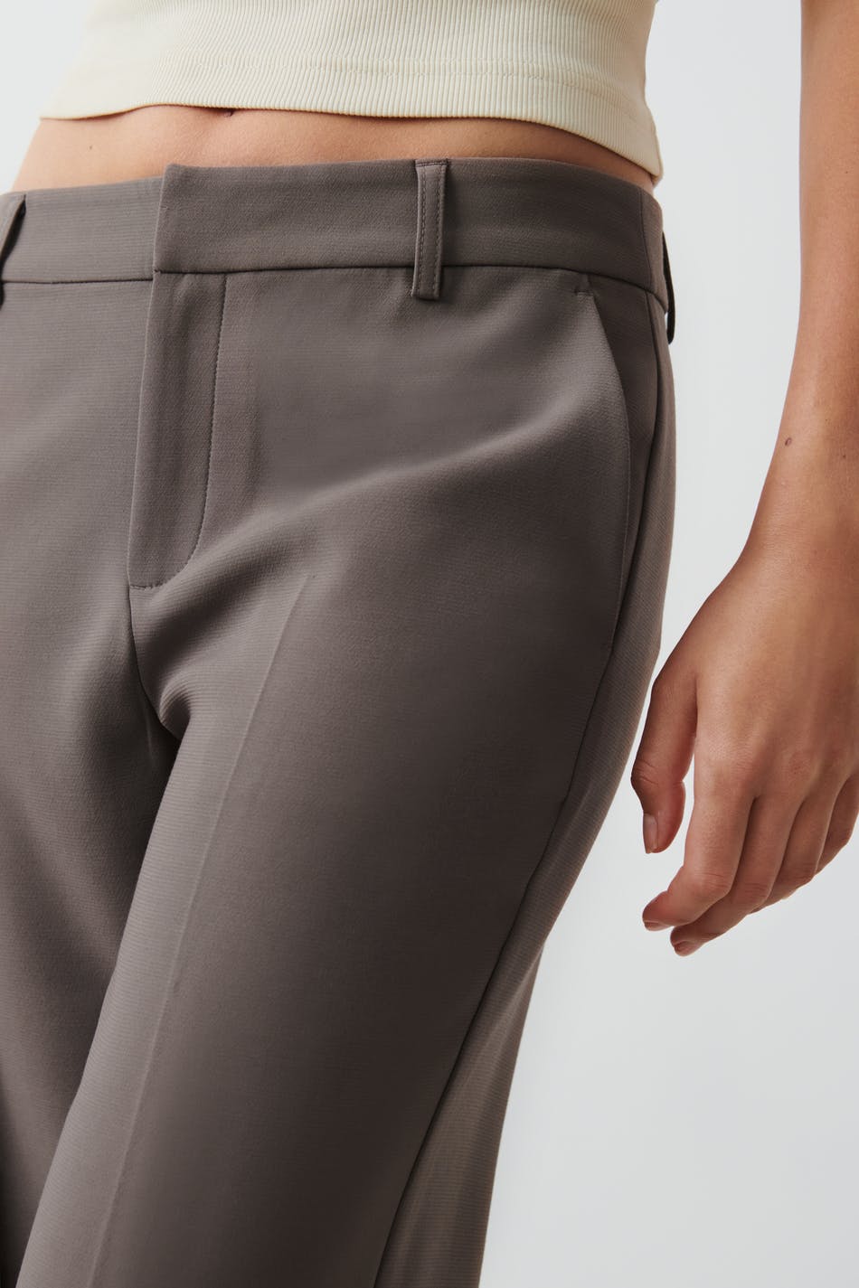 Straight regular trousers