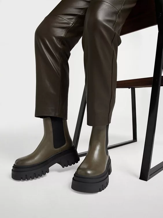 Catwalk Chelsea Boots